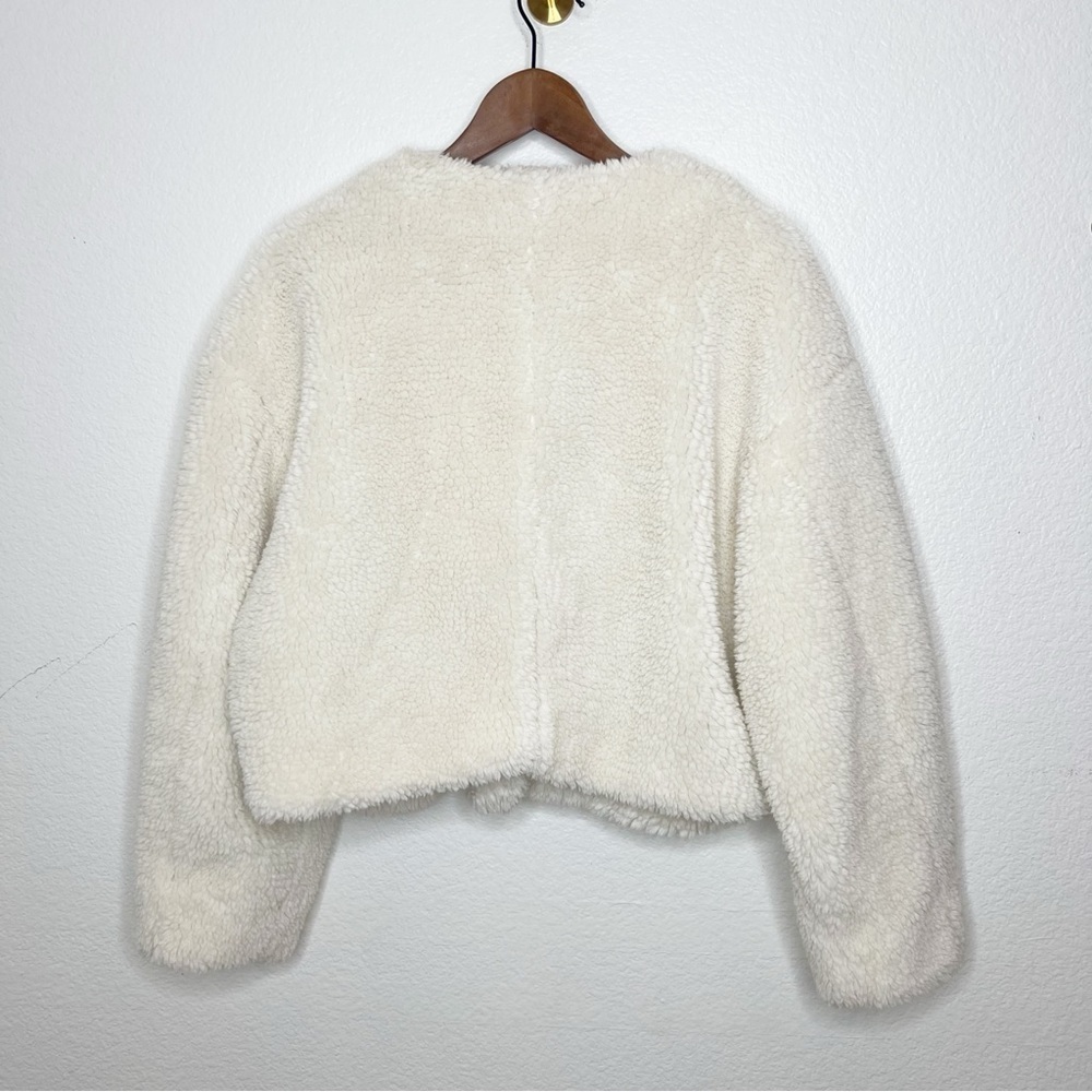 The Group by Babaton Aritzia Sherpa Teddy Jacket Size 2 - Picture 6 of 9